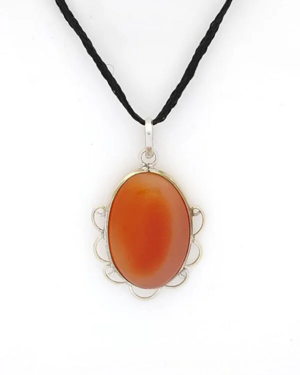 Beautiful Onyx92.5 sterling silver bazel pendant - Image 3